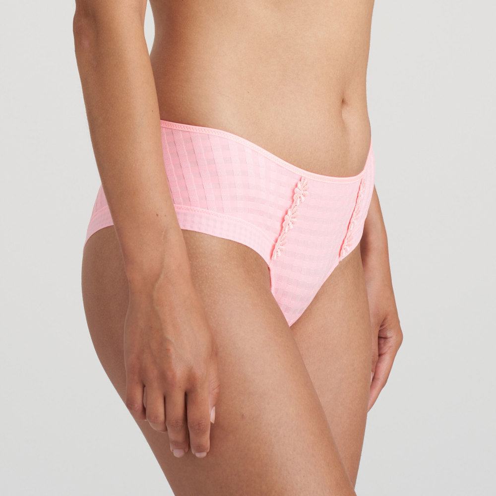 Marie JoHotpants Avero