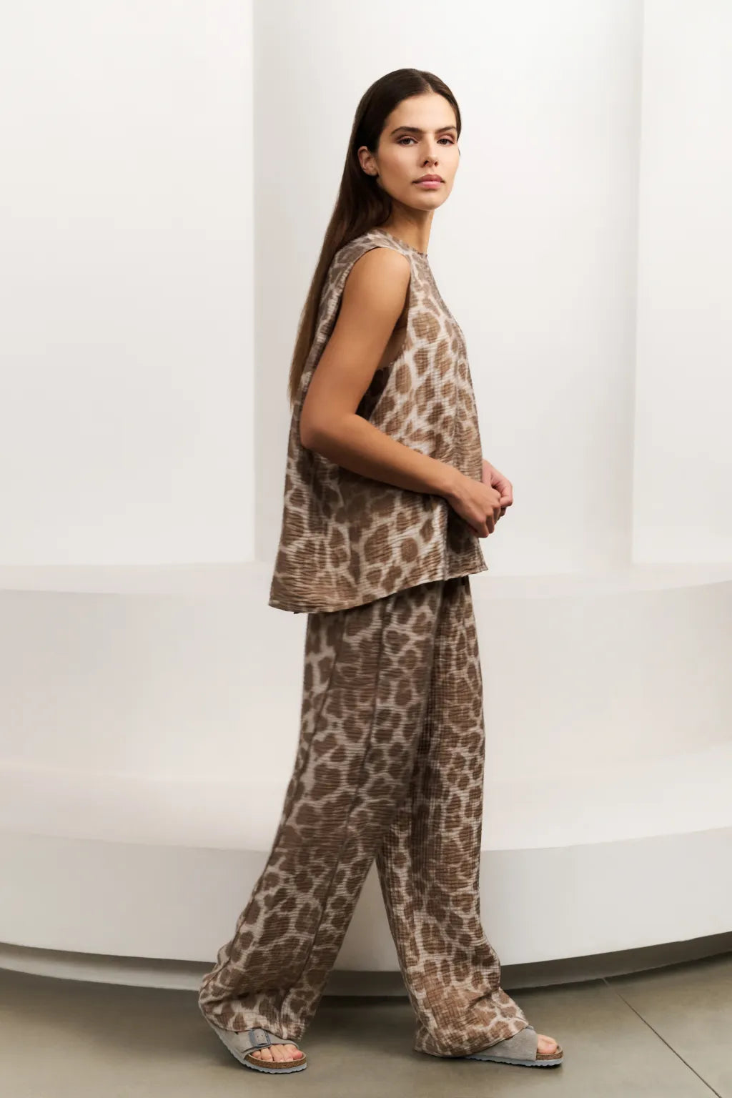 Yaya Hose mit weitem Bein Milk Brown Dessin