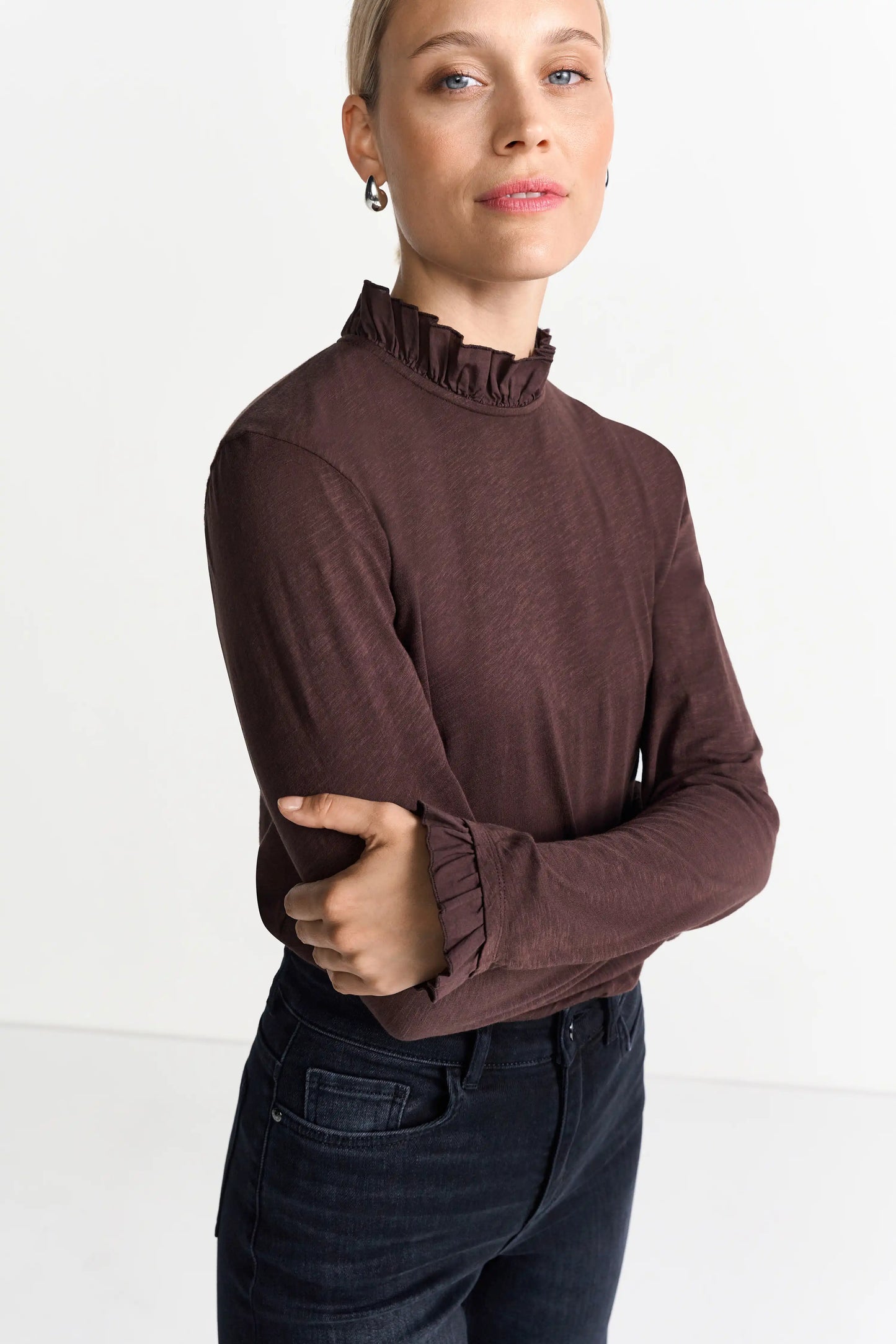 Rich and Royal Longsleeve in der Farbe Dark Chocolate