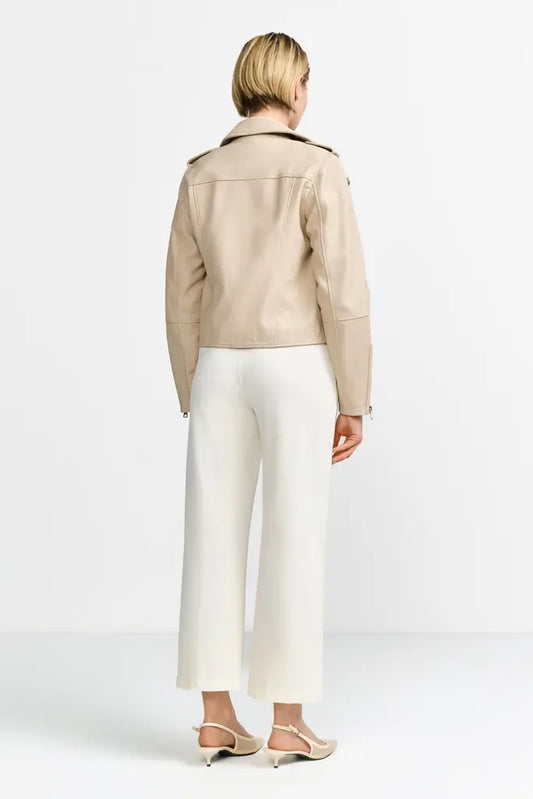 Rich and Royal Hose 113