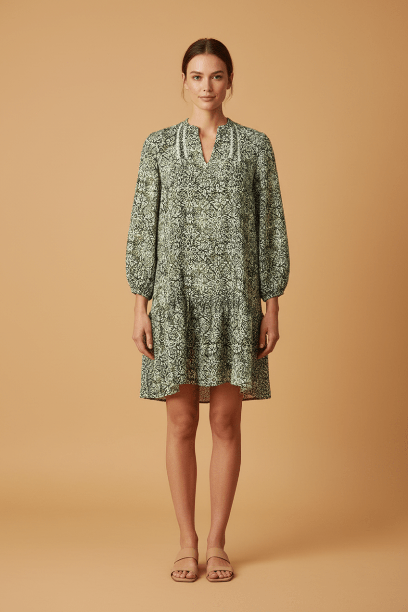 Cartoon Kleid Kurz 1/1 Arm in der Farbe Green