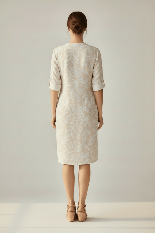 Cartoon Kleid Lang in der Farbe Beige