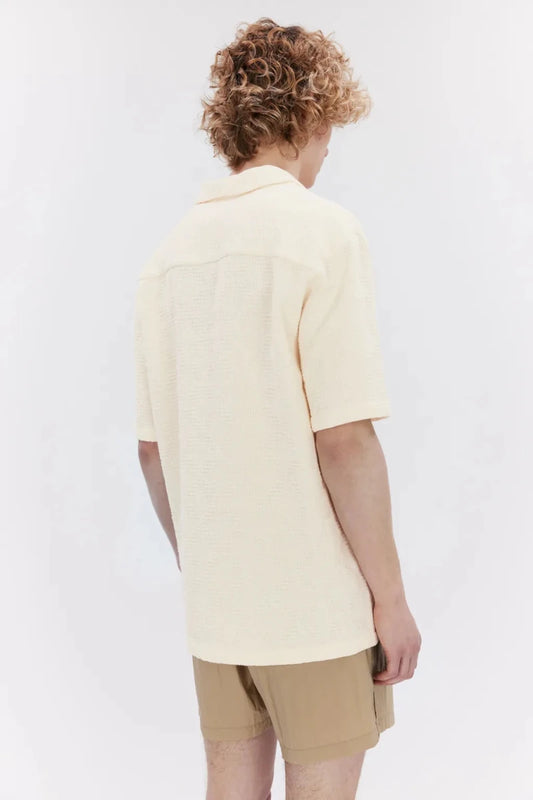 Elvine Hemd Favian in der Farbe Faded Yellow