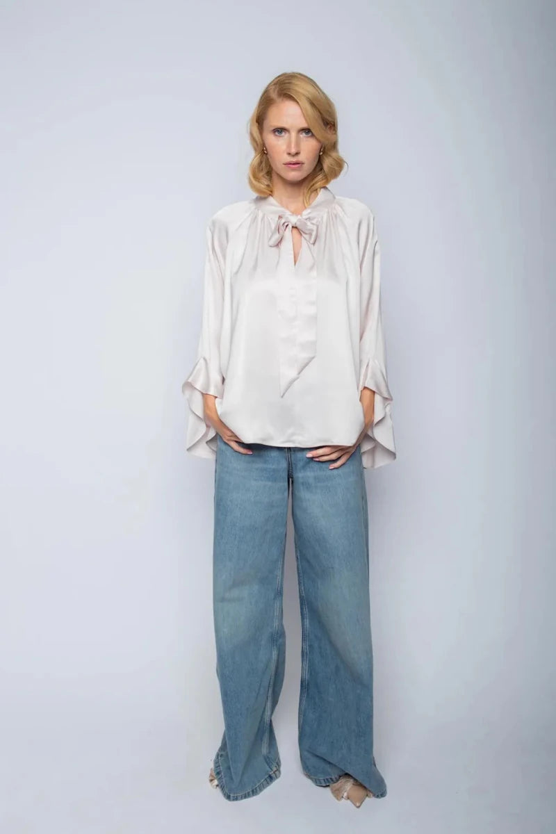 Emily Van Den Bergh Bluse mit Volants Sand