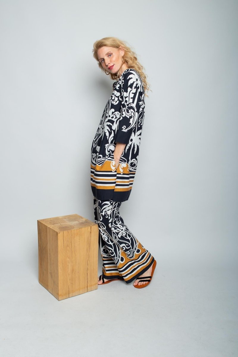 Emily Van Den Bergh Damenbluse in der Farbe black white cognac