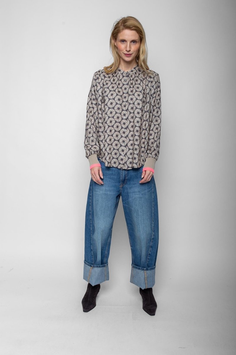 Emily Van Den Bergh Damenbluse in der Farbe Denim-Taupe