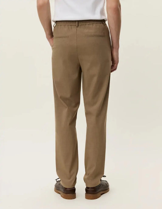 Les Deux Como Tapered Texture Hose Caribou 832