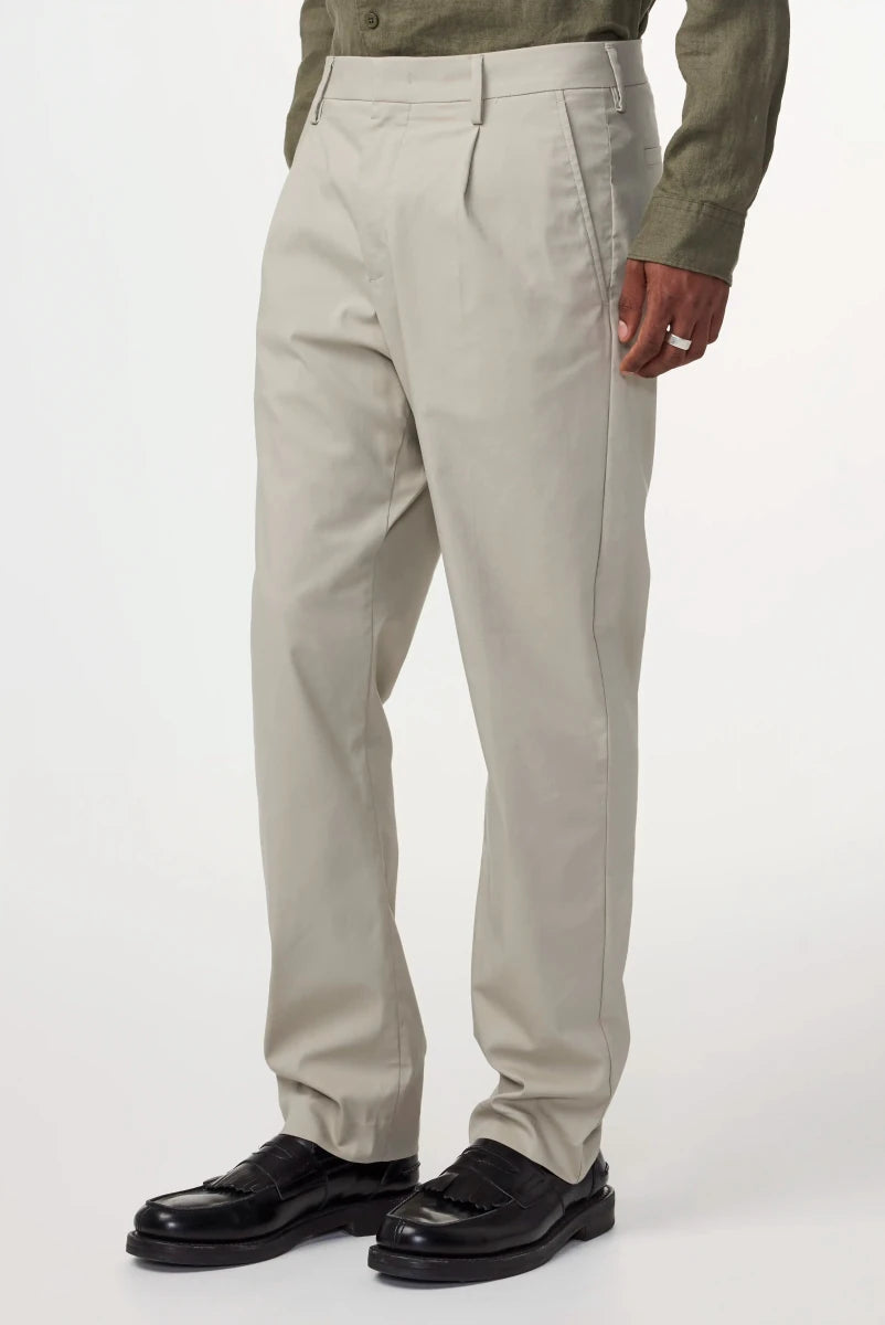 NN. 07 Hose Bill 1680 Nebel