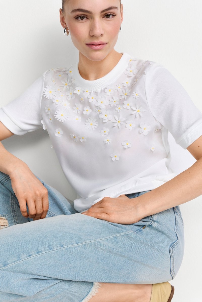Rich & Royal Queens Knit Mat Mix T-Shirt with Flower Ap in der Farbe pearl white