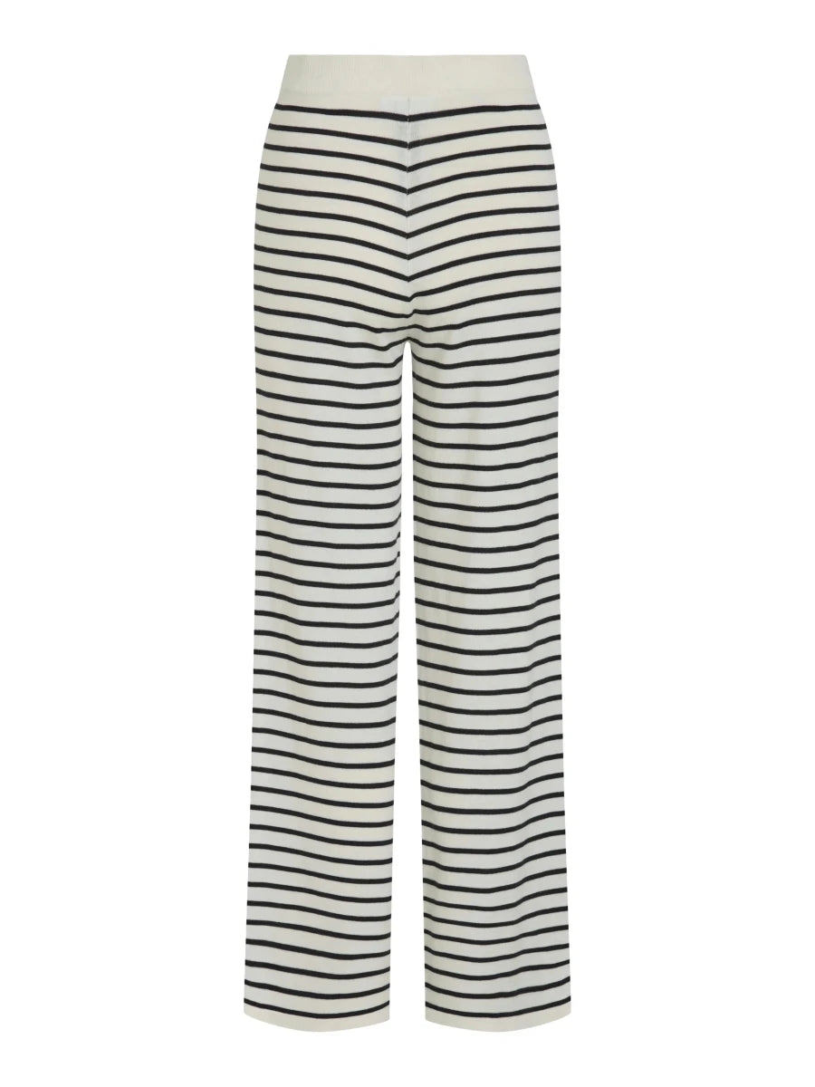 Vila Vilipsa gestrickte Hose in der Farbe Cloud Dancer