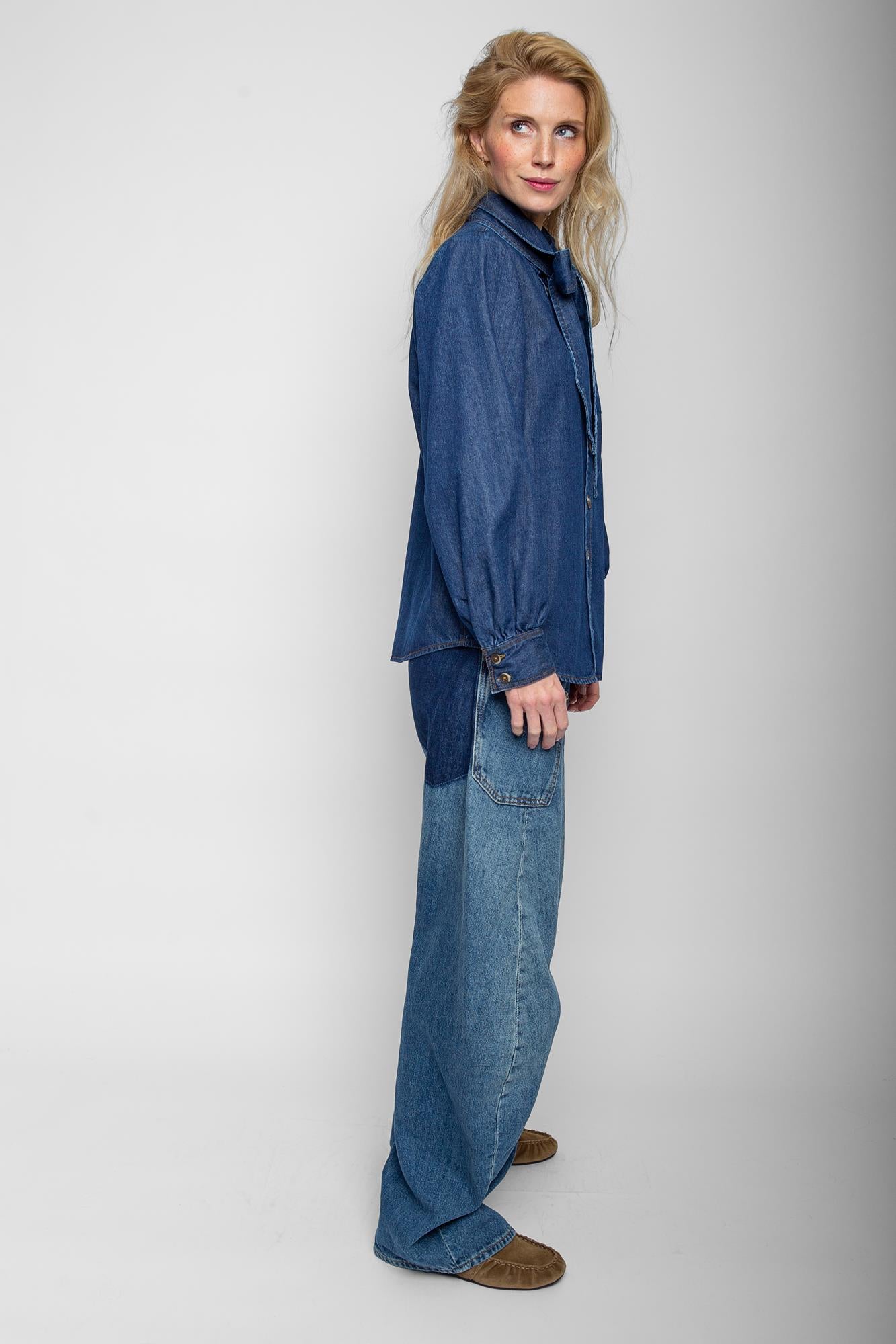 Emily Van Den Bergh Damenbluse in der Farbe Denim