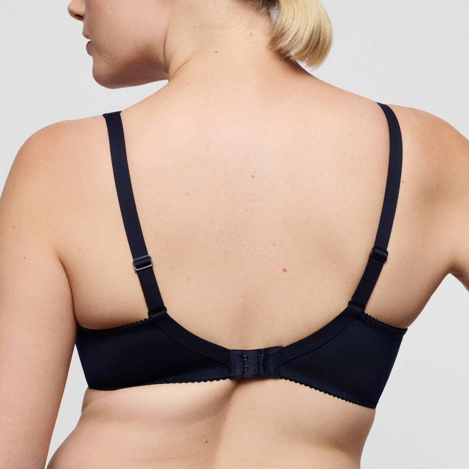 Primadonna SALERNO Halb Unterlegter BH Tiefdek. Midnight Blue
