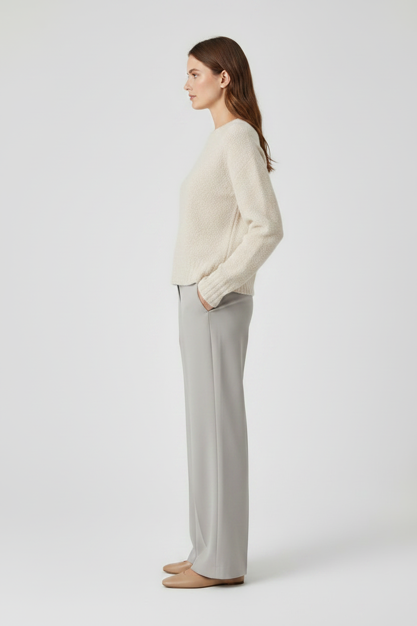 Rich & Royal Bouclé Pullover Crew Neck in Caffee Latte