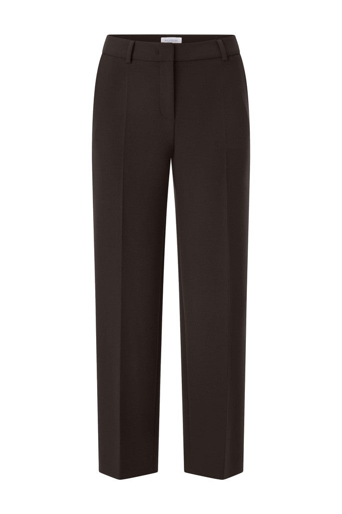 Rich & Royal Cropped Straight Hose in Chocolate Torte