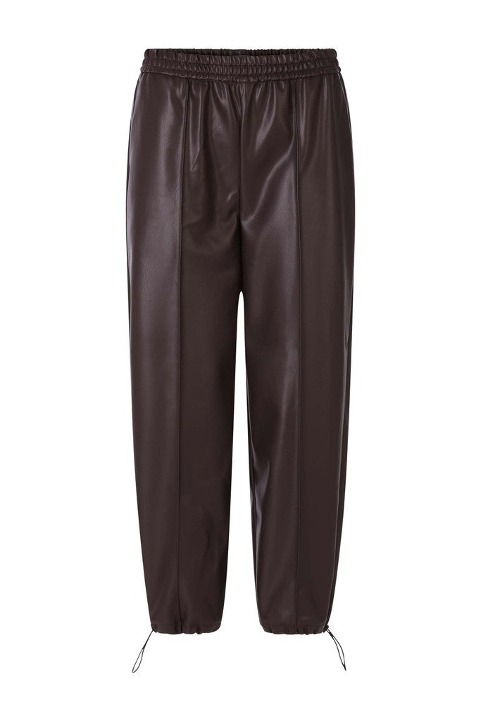 Rich & Royal Vegane Lederhose im Barrel-Fit in Schokobraun