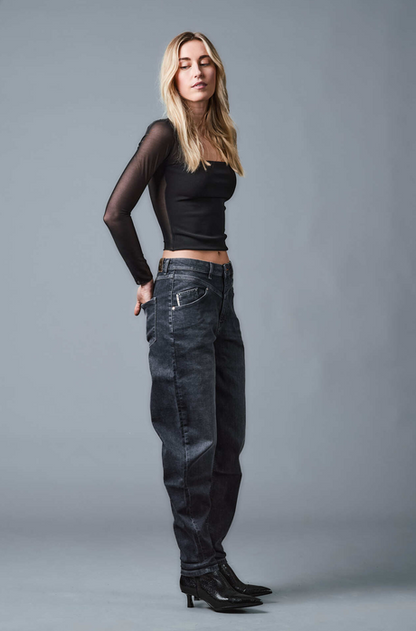 Five Fellas Damenhose Mom-Fit in der Farbe Knight Vibe