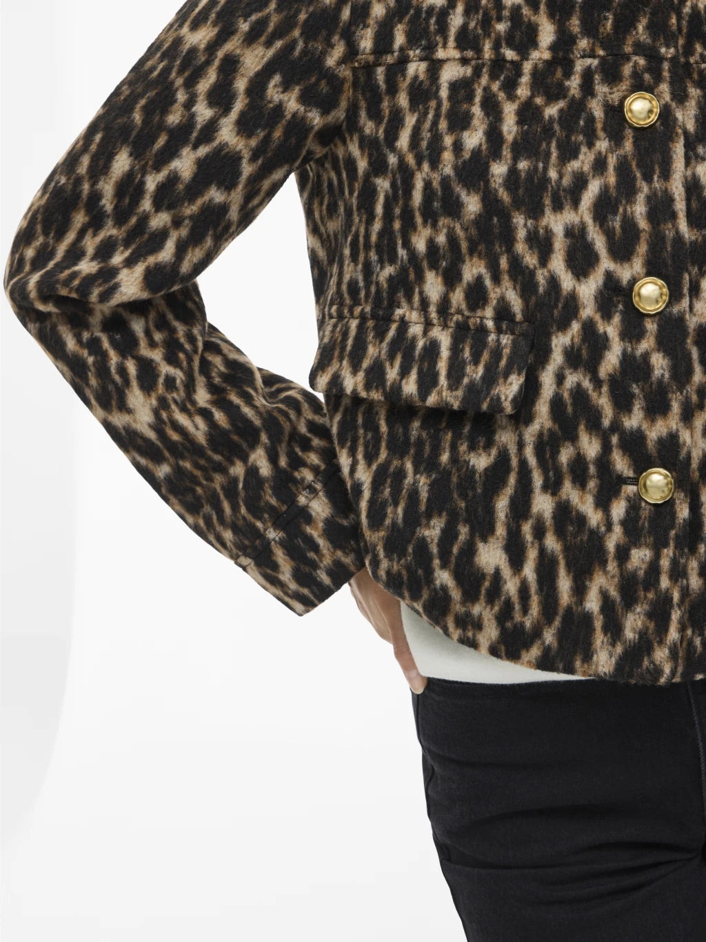 Vila Jacke Vijuice in der Farbe Black Beauty Leopard