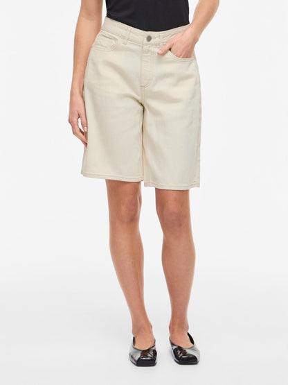 Vila Shorts VIMAJ RW DENIM SHORTS - Ecru
