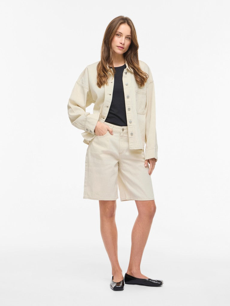 Vila Shorts VIMAJ RW DENIM SHORTS - Ecru