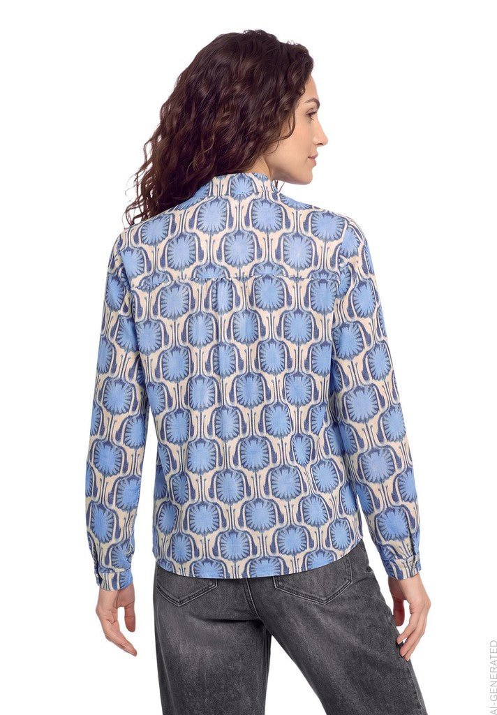 Cartoon Bluse Blau Natur