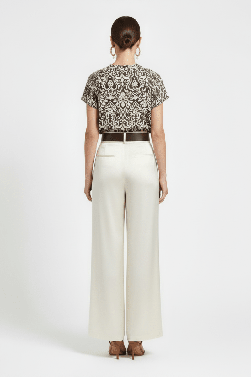 Cartoon Bluse Kurz 1/2 Arm in der Farbe Beige