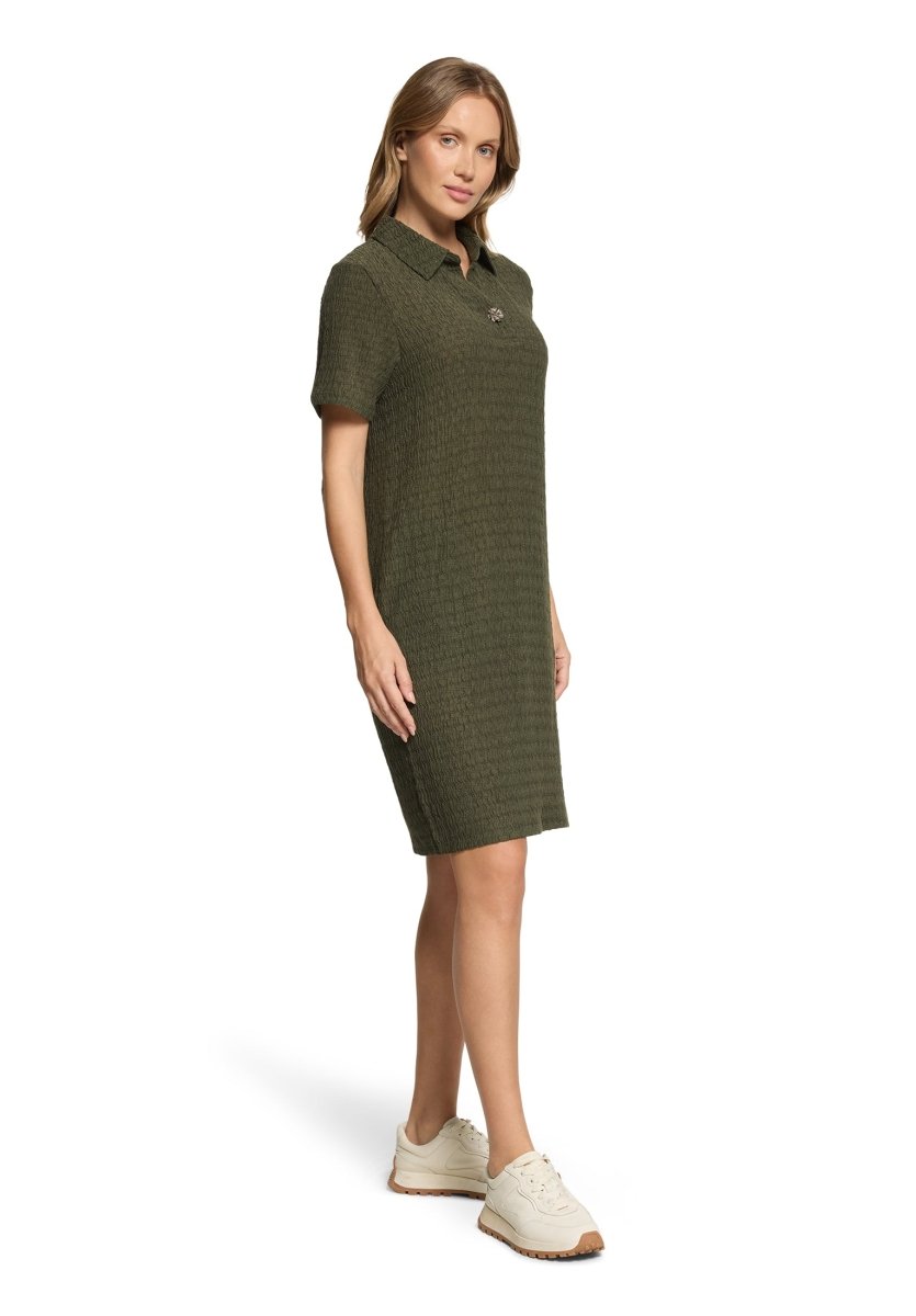 Cartoon Kleid Kurz 1/2 Arm in der Farbe Oliv