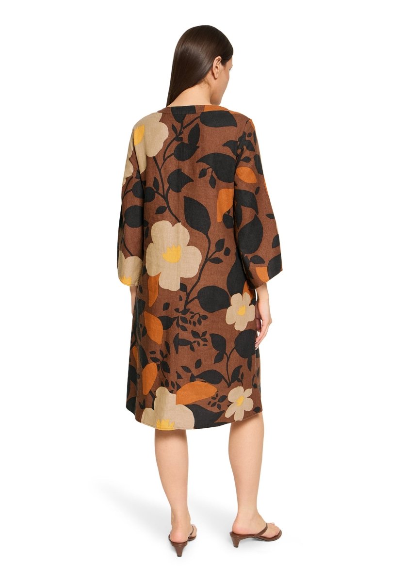 Cartoon Kleid Kurz 3/4 Arm in der Farbe Braun