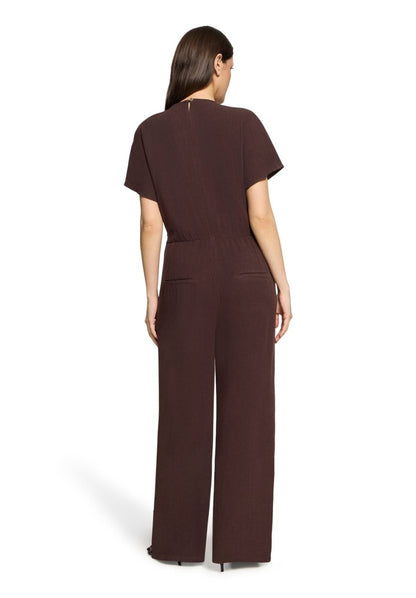 Cartoon Overall in der Farbe Braun