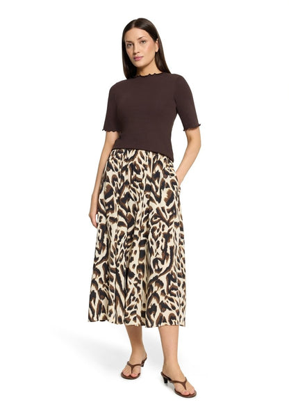 Cartoon Rock Lang Casual Animal Print