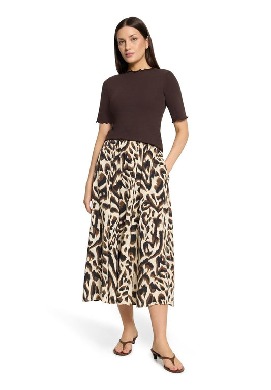 Cartoon Rock Lang Casual Animal Print