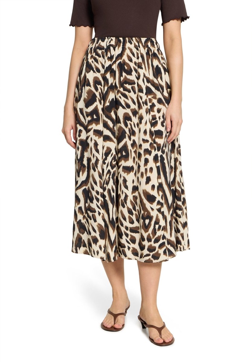 Cartoon Rock Lang Casual Animal Print