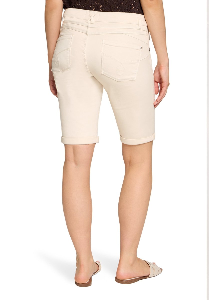 Cartoon Shorts Jeans in der Farbe Beige