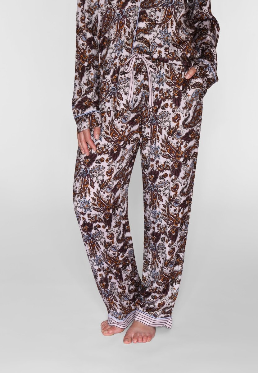 CCDK Janet Pants Fudge AOP