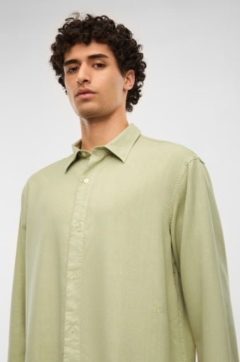 Elvine Hemd OSSIAN in der Farbe SILVER GREEN