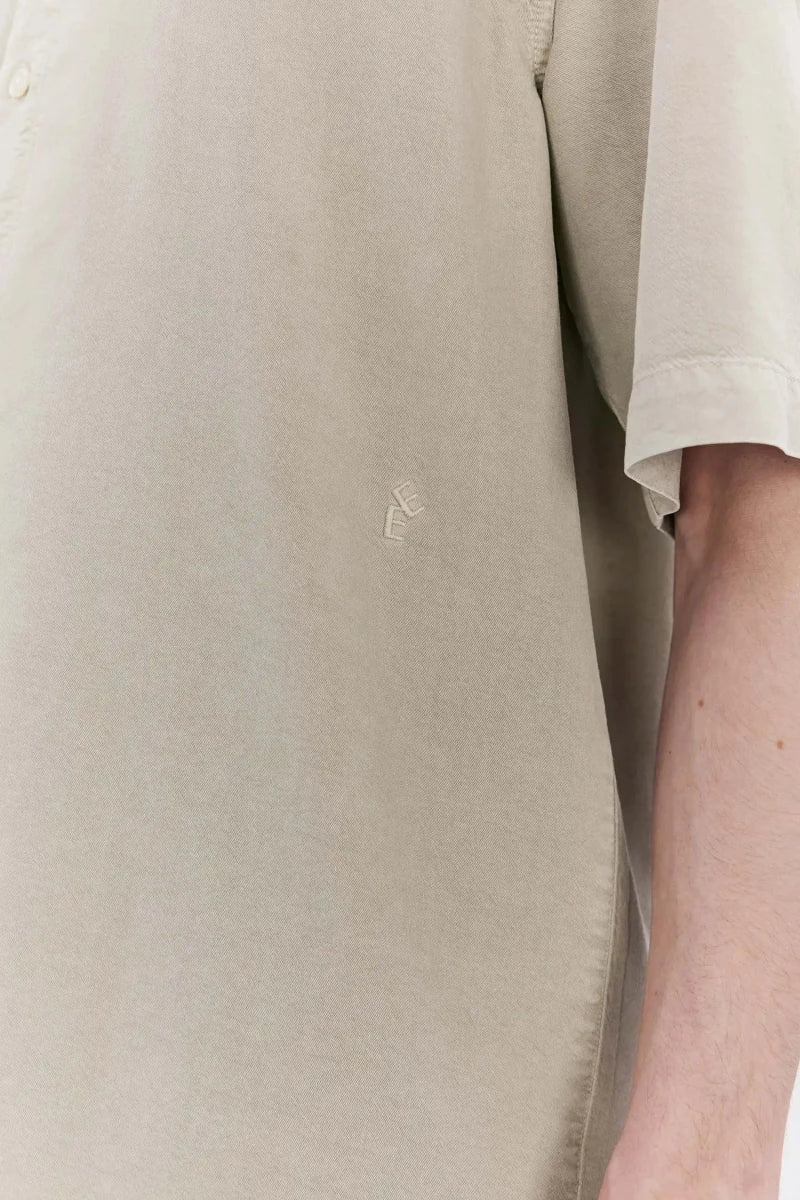 Elvine Hemnd Rhys Sand grey