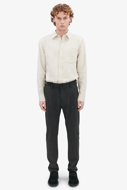 Elvine Hose Crimson in der Farbe Anthrazit