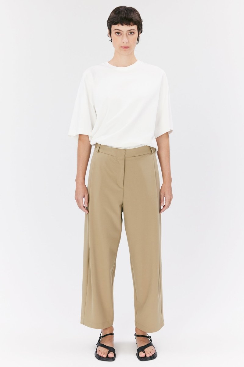 Elvine Hose SANDI LIGHT in der Farbe DARK SAND 1