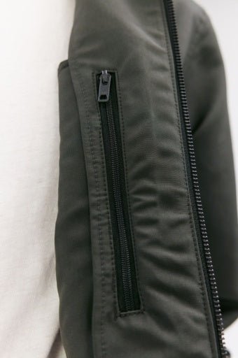 Elvine Jacke REX in der Farbe SHELTER GREEN