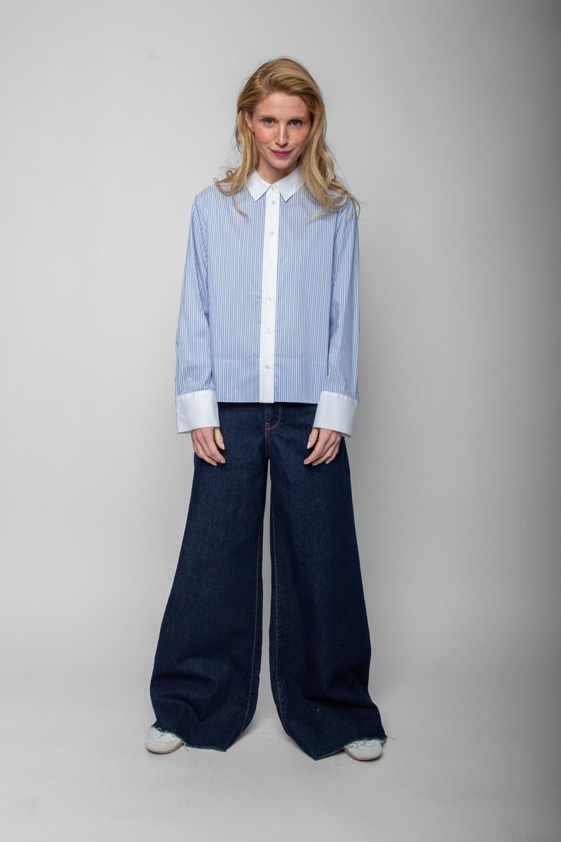 Emily Van Den Bergh Damenbluse in der Farbe Blau-Navy-Weiß