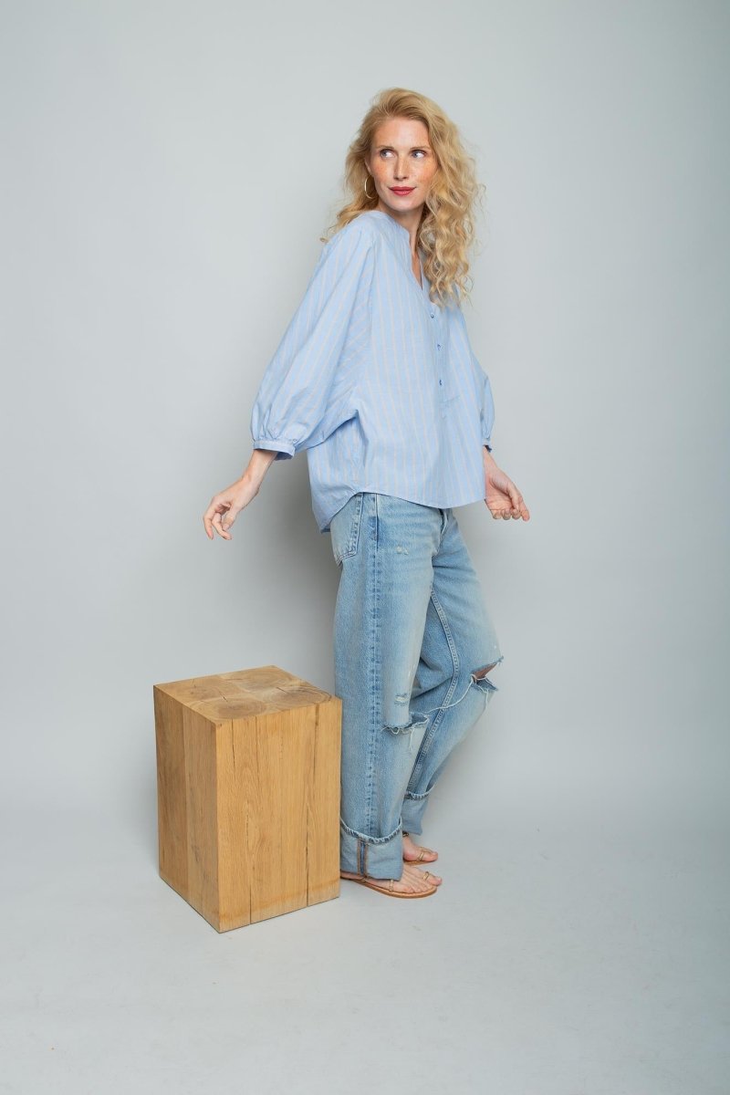 Emily Van Den Bergh Damenbluse in der Farbe bleu sand stripe