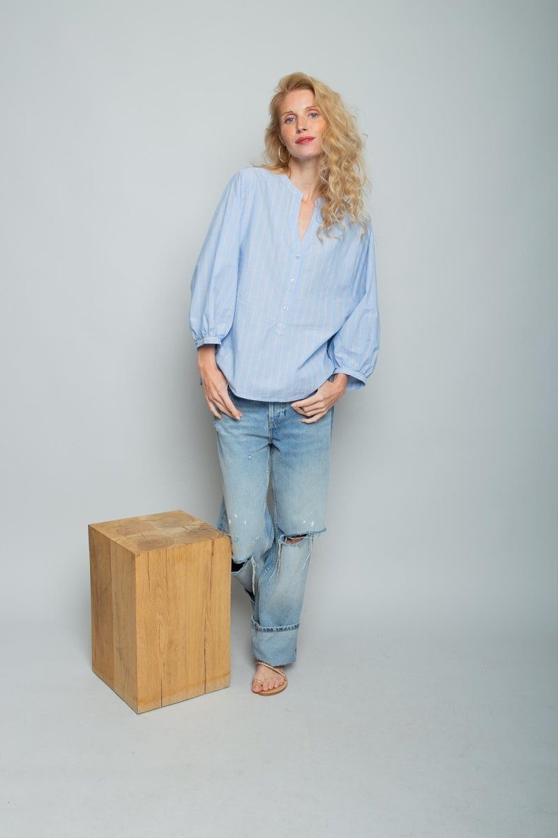 Emily Van Den Bergh Damenbluse in der Farbe bleu sand stripe