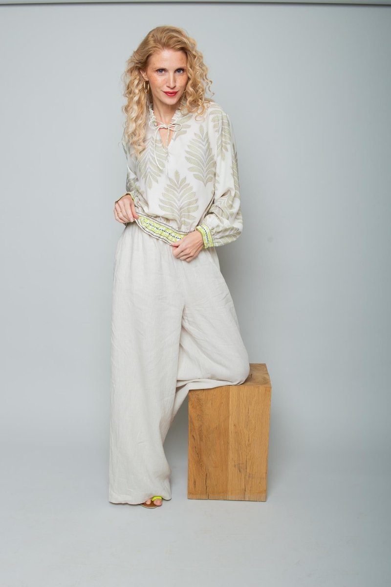 Emily Van Den Bergh Damenbluse in der Farbe taupe lemon