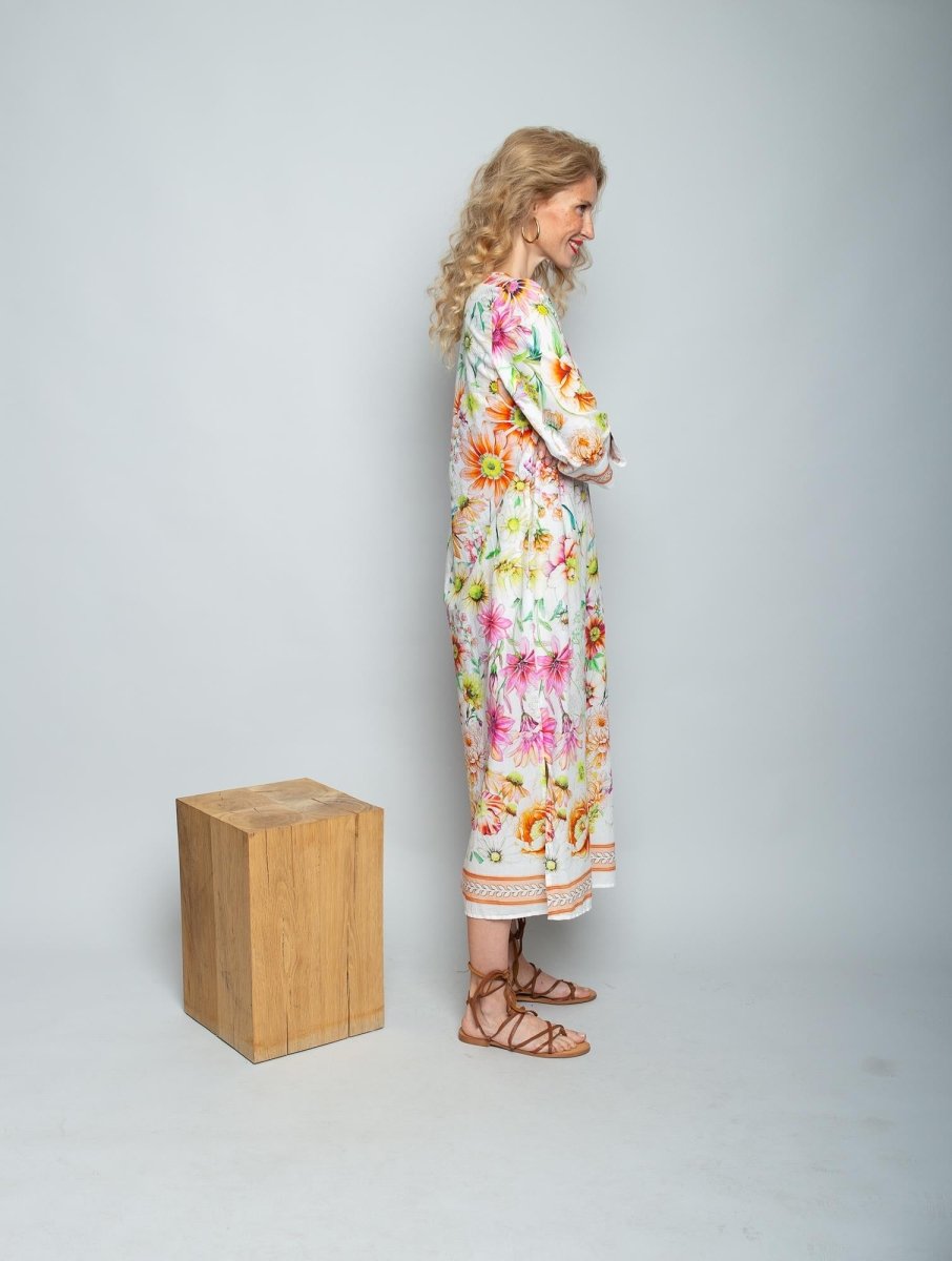 Emily Van Den Bergh Damenkleid in der Farbe white multi flowers