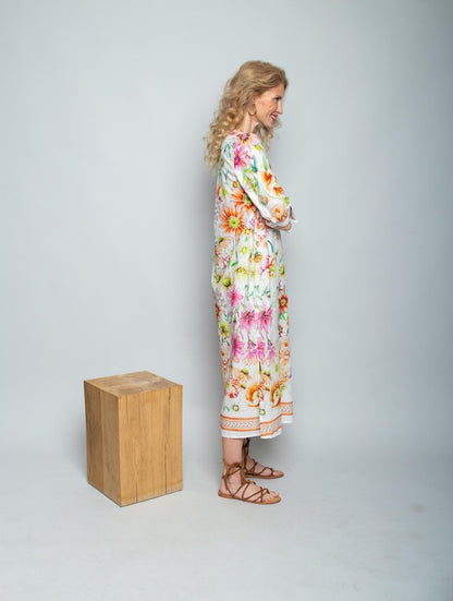 Emily Van Den Bergh Damenkleid in der Farbe white multi flowers