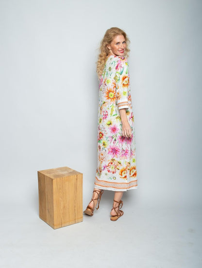Emily Van Den Bergh Damenkleid in der Farbe white multi flowers