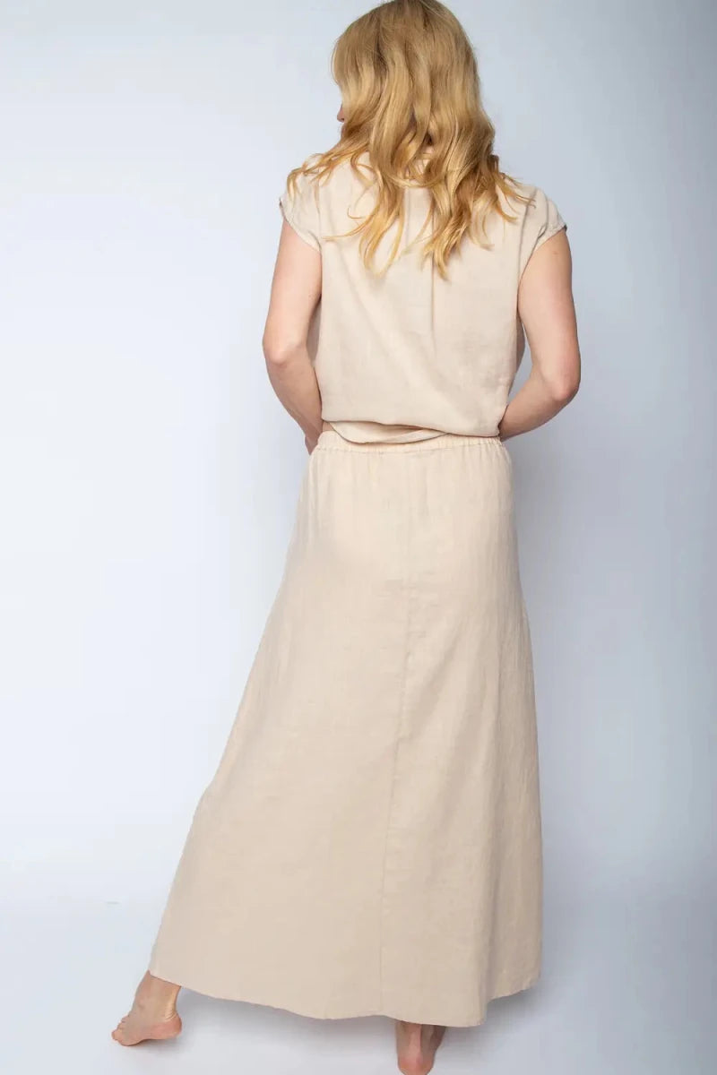 Emily Van Den Bergh Rock Sand