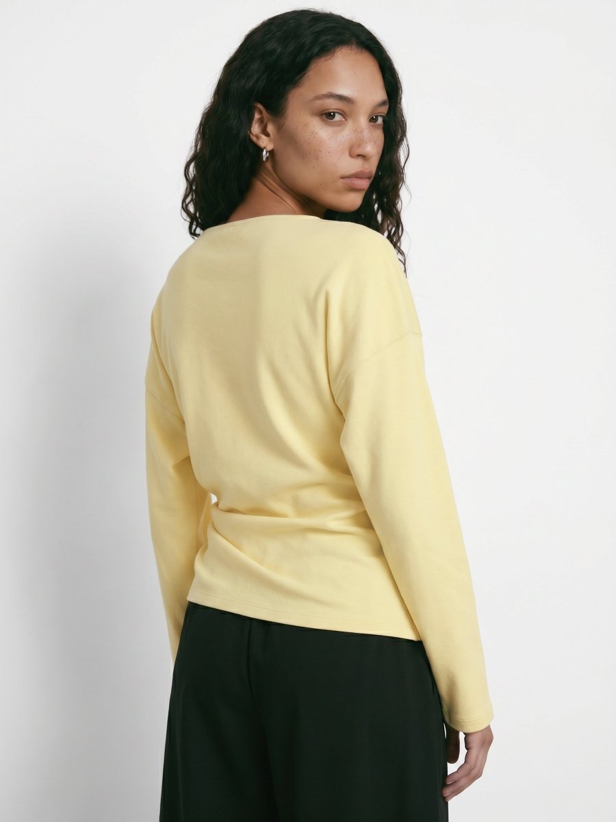 Hypedrop Longsleeve-Top Hdyuri Draped in Anise Flower