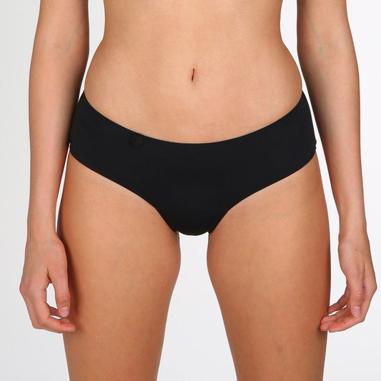 Laventure Tom Hotpants CHB in der Farbe Black