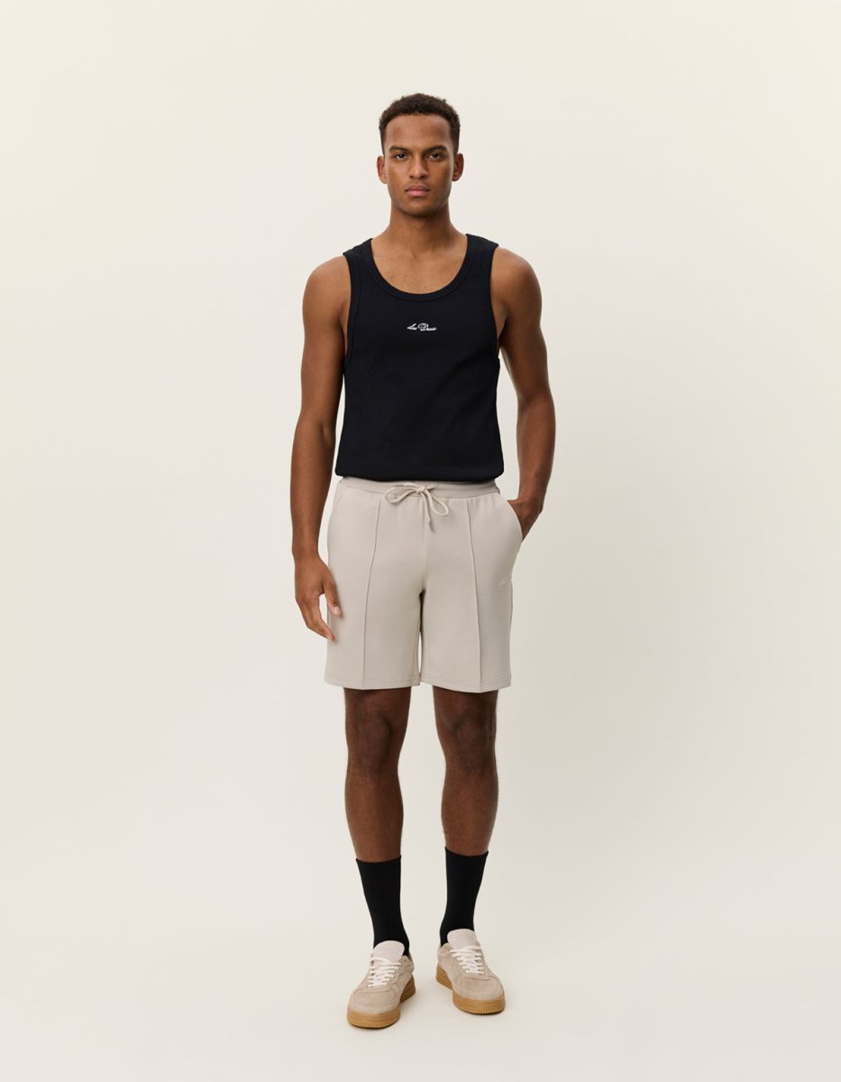 Les Deux Ballier Crew Track Shorts in der Farbe Light Sand