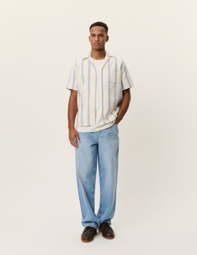 Les Deux Lawson Stripe SS Shirt in der Farbe EGGNOG WHITE